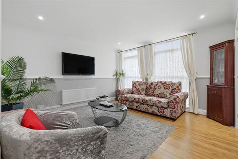 3 bedroom semi-detached house for sale, Townfield Walk, Great Wakering, Essex, SS3