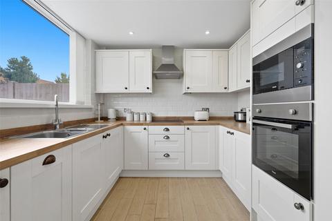 3 bedroom semi-detached house for sale, Townfield Walk, Great Wakering, Essex, SS3