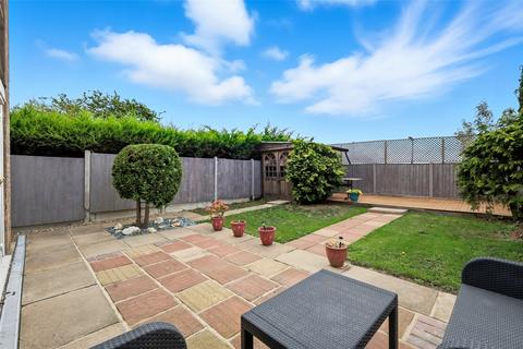 3 bedroom semi-detached house for sale, Townfield Walk, Great Wakering, Essex, SS3