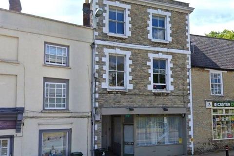 Retail property (high street) to rent, 27 Causeway Bicester OX26 6AN