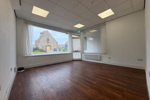 Retail property (high street) to rent, 27 Causeway Bicester OX26 6AN