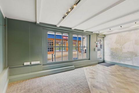 Retail property (high street) to rent, 52 Market Pl Wantage OX12 8AT