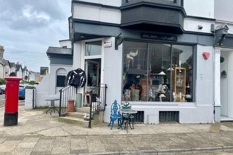 Retail property (high street) for sale, 38 Simeon St Ryde PO33 1JQ