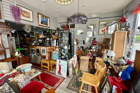 Retail property (high street) for sale, 38 Simeon St Ryde PO33 1JQ