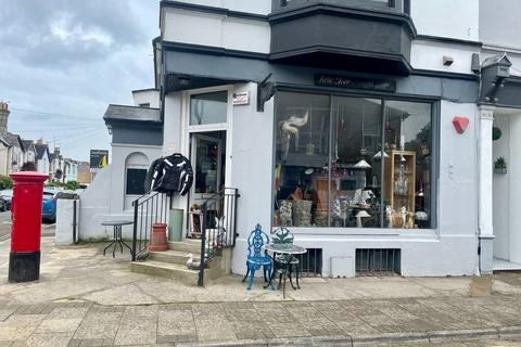 Retail property (high street) for sale, 38 Simeon St Ryde PO33 1JQ