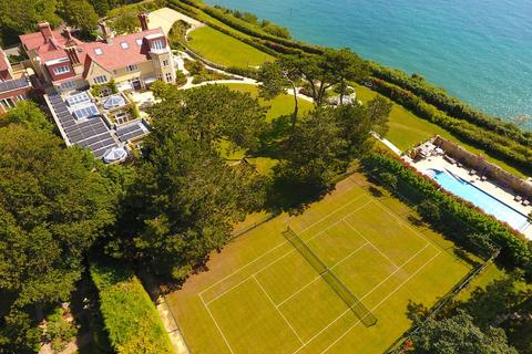 Hospitality for sale, 5 Howard Rd Shanklin PO37 6HD