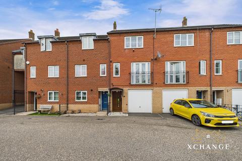 undefined, Cypress Way, Nuneaton CV10