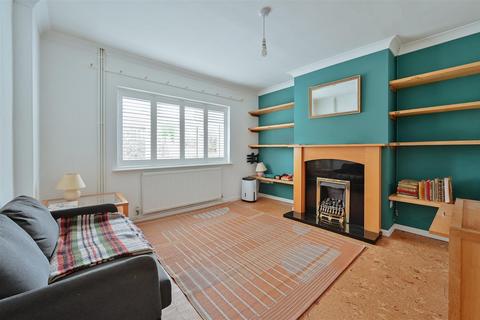 2 bedroom semi-detached bungalow for sale, Lawn Avenue, Kimpton,