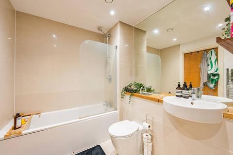 2 bedroom flat for sale, 8 Bow Common Lane, London E3