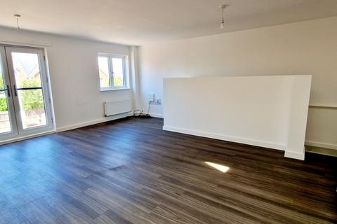 2 bedroom maisonette to rent, Whitworth Close, Gravesend DA11