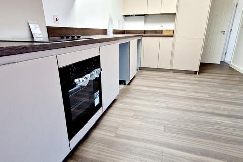 2 bedroom maisonette to rent, Whitworth Close, Gravesend DA11