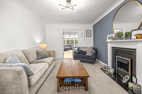 21 Cherry Close, Humberston, Grimsby, DN36 4US