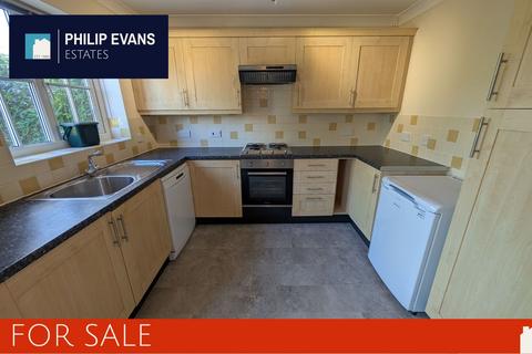 undefined, Clos Ceitho, Llanbadarn Fawr SY23