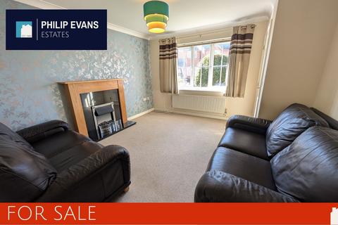 undefined, Clos Ceitho, Llanbadarn Fawr SY23