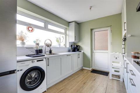 3 bedroom detached house for sale, Digby Hall Drive, Gedling NG4