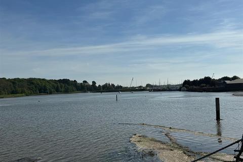 Property for sale, New Quay Lane, Woodbridge IP12