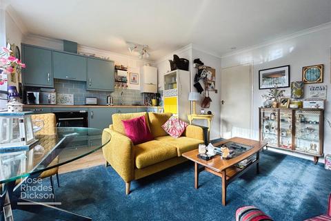 2 bedroom bungalow for sale, Gurnard Pines, Cockleton Lane, Cowes