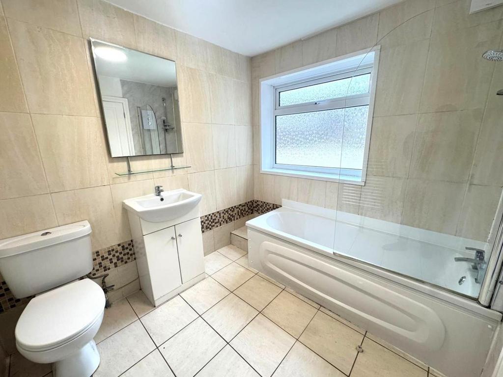 Bathroom.jpeg