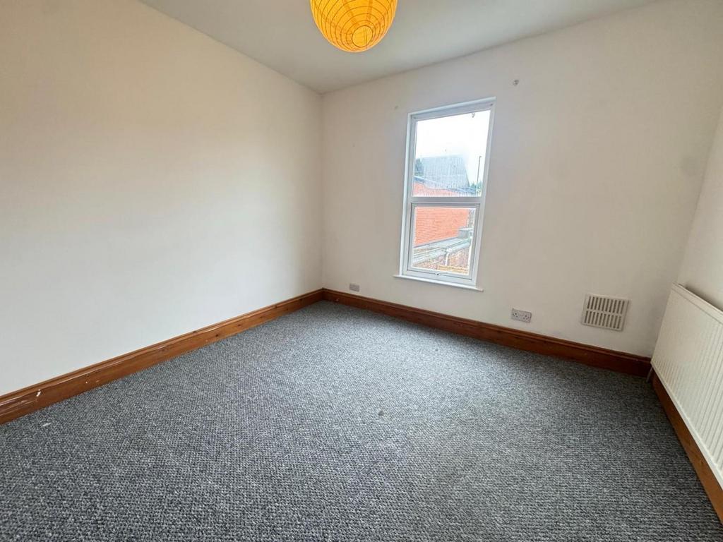 Bedroom 1.jpeg