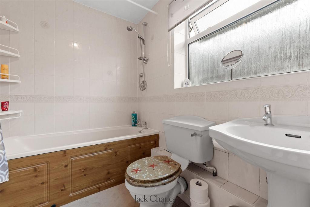9 Correnden Road -12.jpg