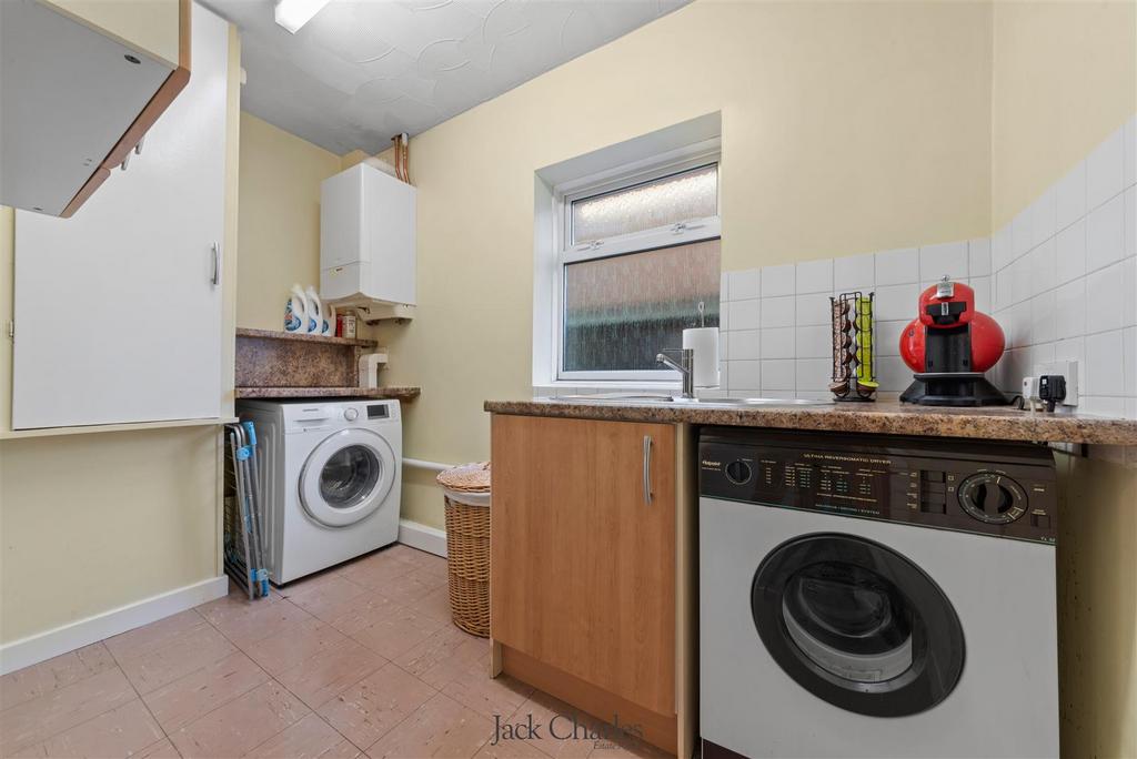 9 Correnden Road -16.jpg