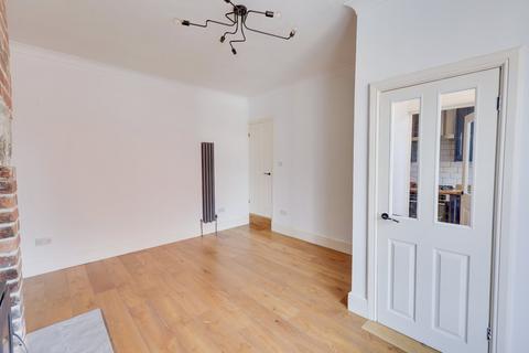 2 bedroom terraced house for sale, Armley Lodge Road, Leeds, West Yorkshire, LS12