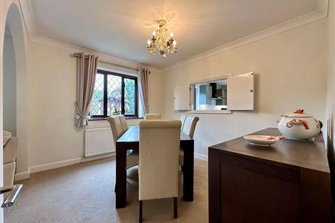 undefined, Gate Lodge Square, Basildon SS15