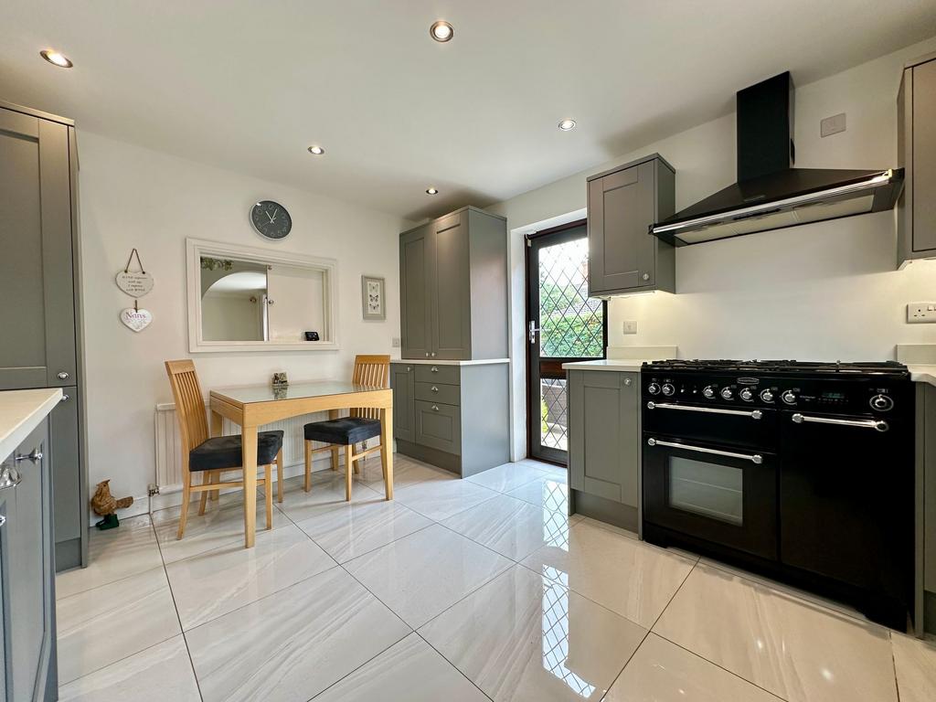 Kitchen/Breakfast Room