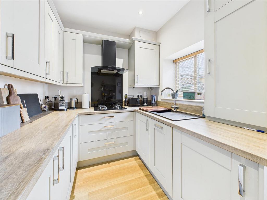 CAM04279 G0-PR0146-STILL006.jpg