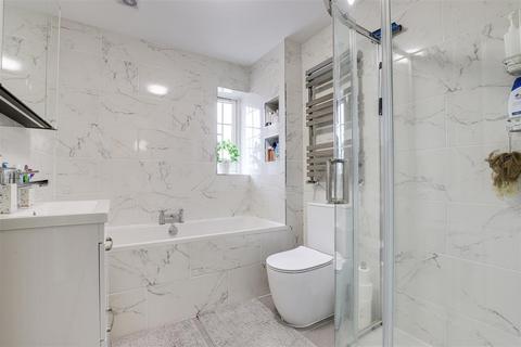 undefined, Bakewell Drive, Top Valley NG5