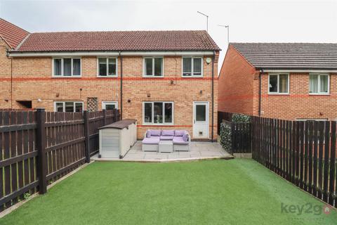 3 bedroom end of terrace house for sale, Oxclose Park View, Halfway, Sheffield, S20