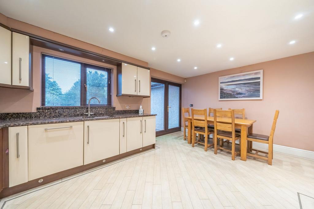 Kitchen diner