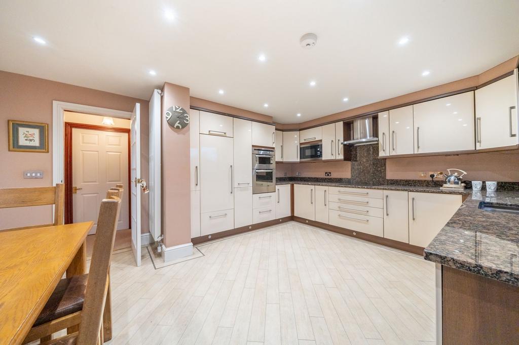 Kitchen diner