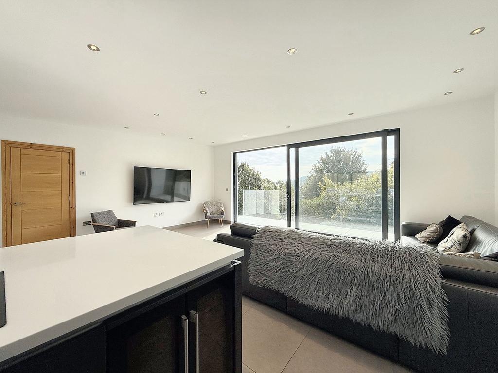 Kitchen/Diner/Lounge