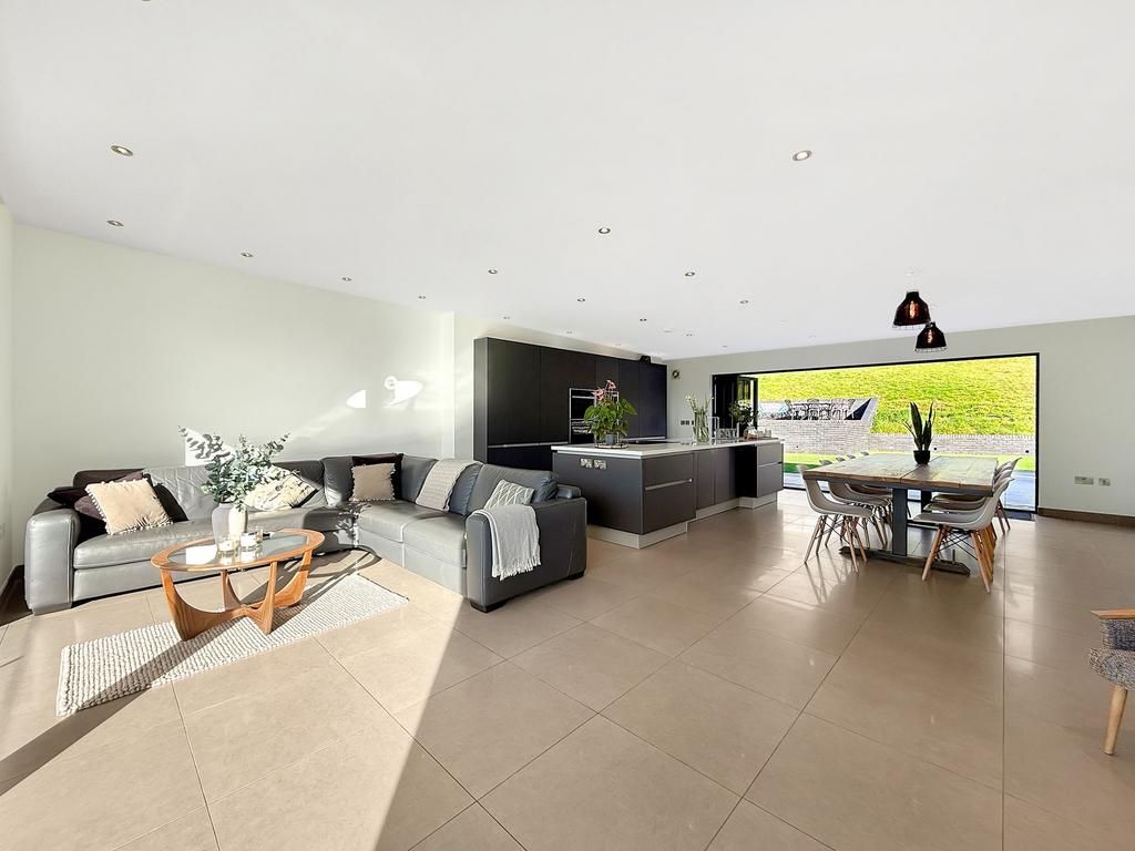 Kitchen/Diner/Lounge