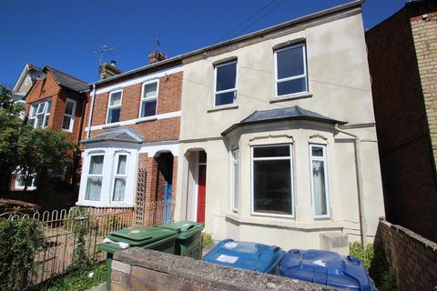 undefined, Essex Street, Cowley