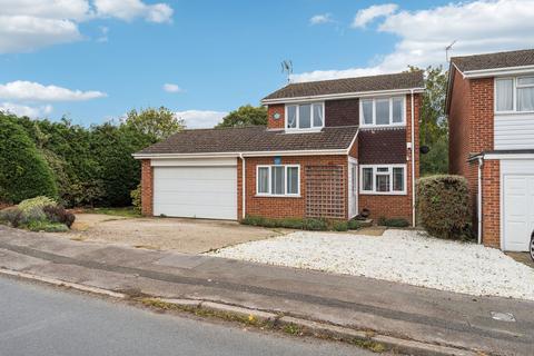 3 bedroom detached house for sale, Cromwell Avenue, Thame OX9