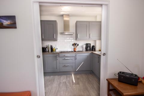 2 bedroom flat for sale, Princess Court, Castle Street, East Cowes, Isle of Wight