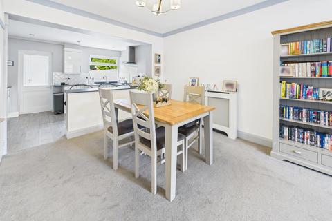 14 Woodman Road, Coulsdon, CR5 3HP