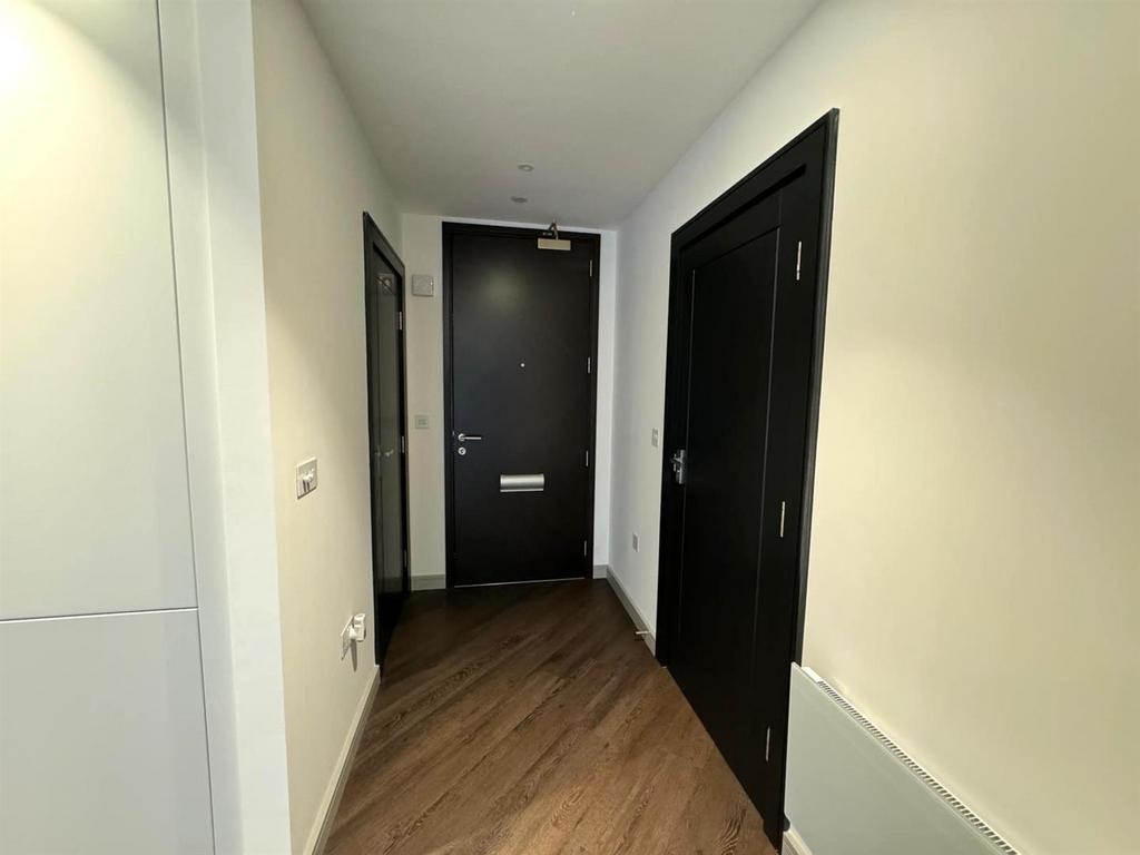 Hallway.jpg