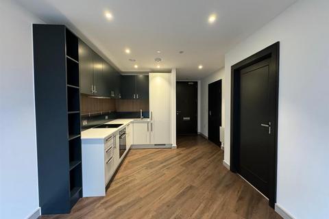 1 bedroom apartment to rent, Eden Grove, Staines-Upon-Thames TW18