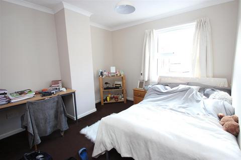 undefined, Monard Terrace, Denmark Street