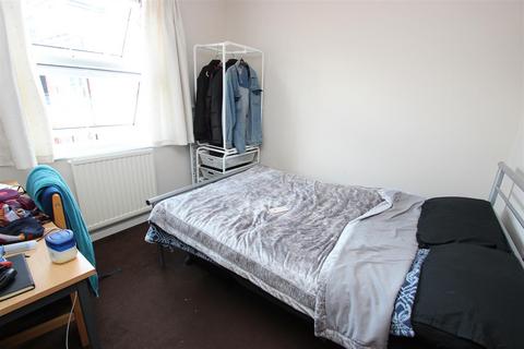 undefined, Monard Terrace, Denmark Street