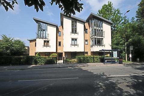 2 bedroom flat to rent, Park View, Marston Road
