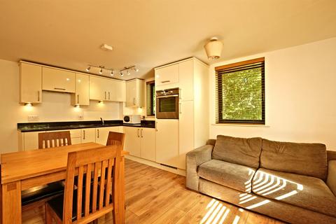 2 bedroom flat to rent, Park View, Marston Road