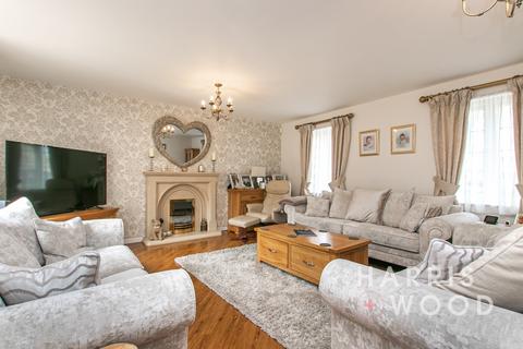 4 bedroom detached house for sale, Salamanca Way, Colchester, Essex, CO2