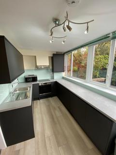 6 bedroom house to rent, Horwood Close