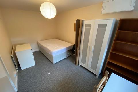 6 bedroom house to rent, Horwood Close