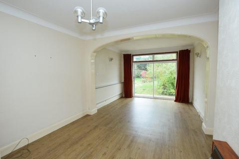 5 bedroom house to rent, Byron Avenue, London, E18