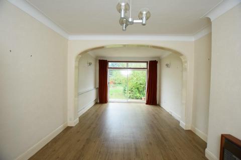 5 bedroom house to rent, Byron Avenue, London, E18